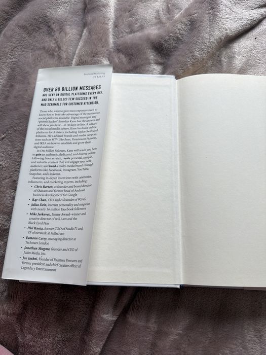 Книга One Million Followers by Brendan Kane для збільшення охоплень