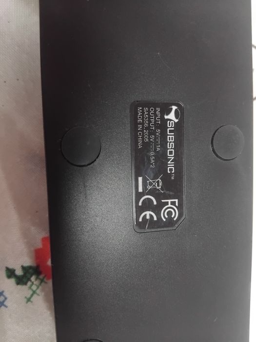 Base de Carregamento Dupla para comandos de PlayStation 4 (DualShock 4