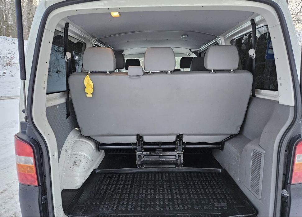 Volkswagen Transporter T5. 1.9 TDI