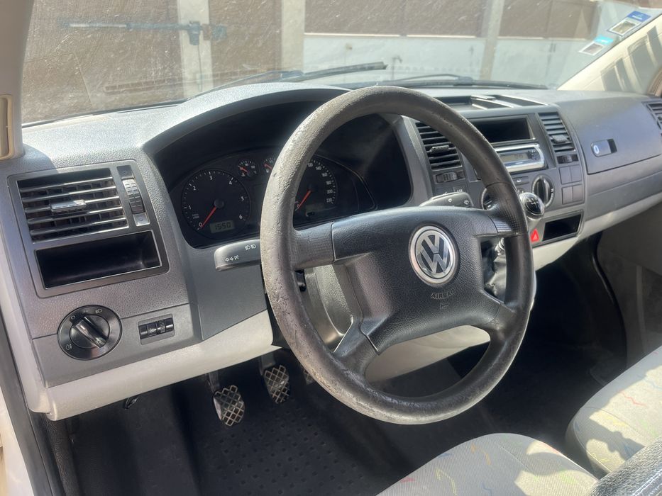 VW Transporter à Venda – Excelente Oportunidade!