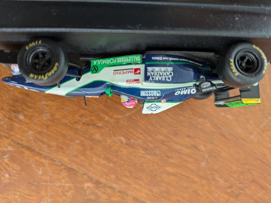 Miniatura F1 Minardi M193 (1993) #20 - Onyx 1/43 (Com Caixa)