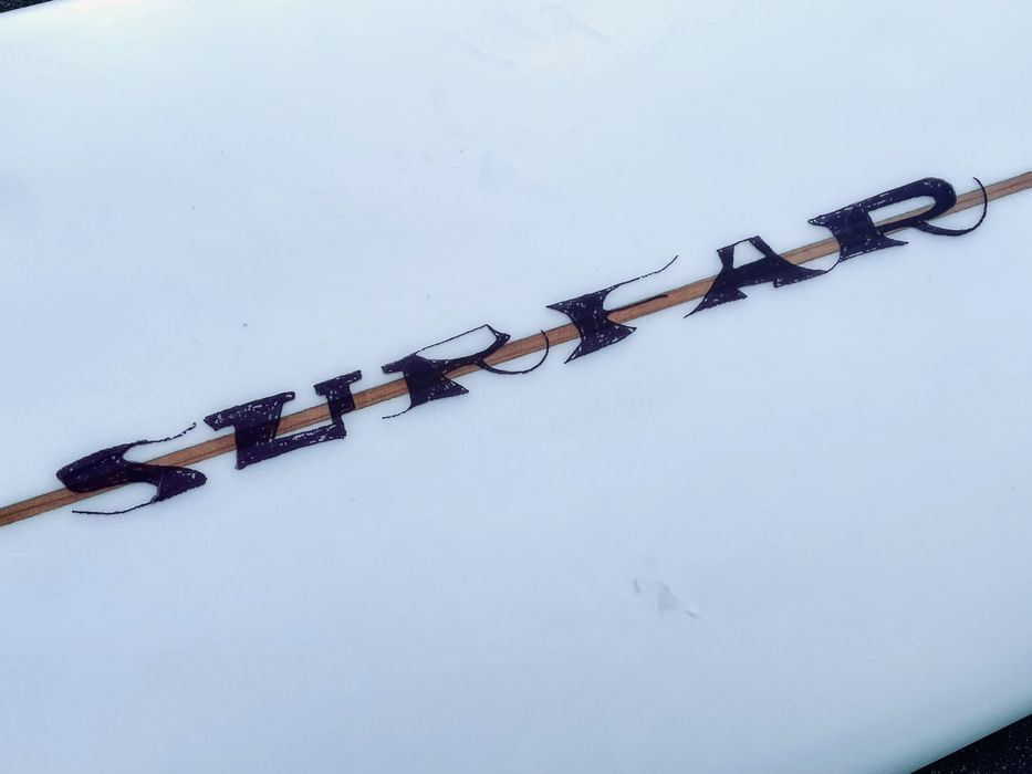 Longboard modelo Surfar 9’4 gato herói