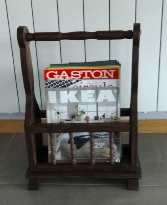 Porta Revistas em Madeira de boa qualidade