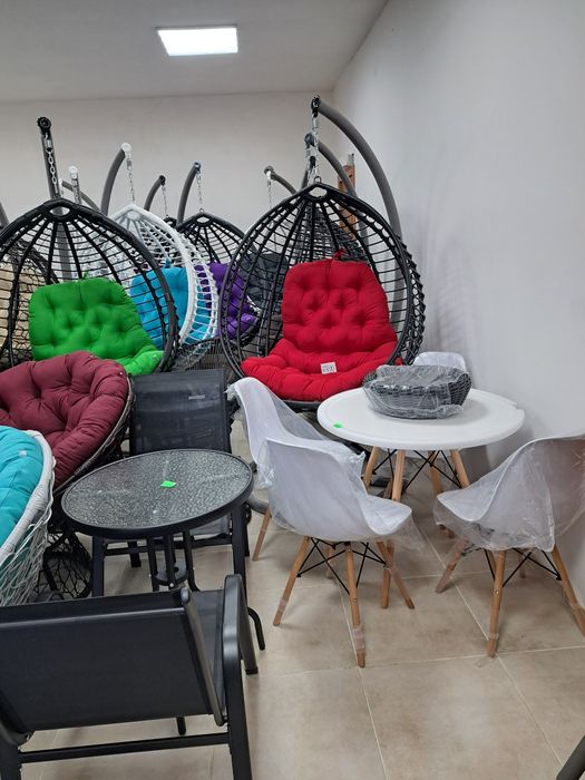 Підвісне крісло- кокон .