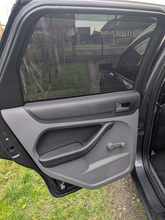 Форд фокус 2 2009 року.