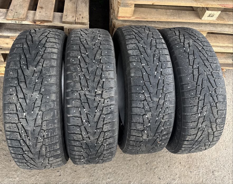 225/60 R18 Nokian HKPL 10 Нокіан 225 60 18