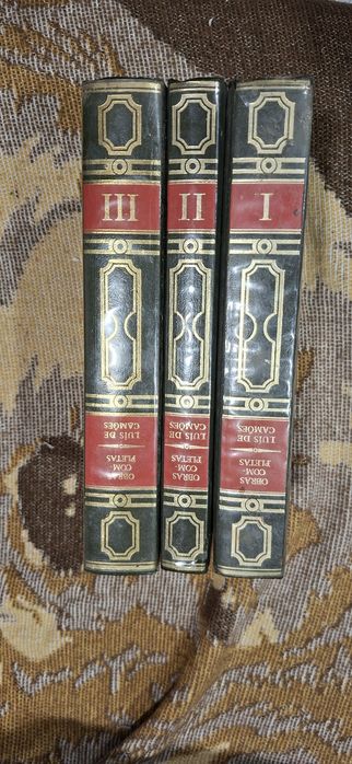 Os Lusíadas Luís DE Camões.