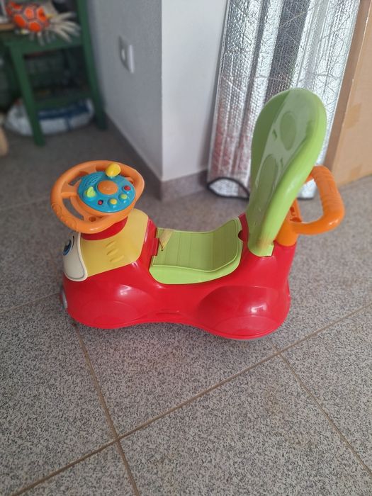 Carro de brincar 4 em 1 da Chico