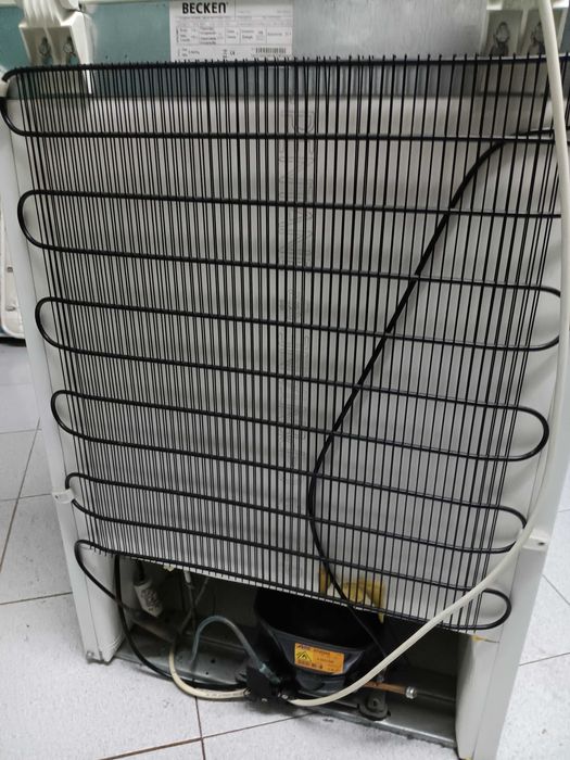 Arca congeladora eco feeezer estimada em muito bom estado