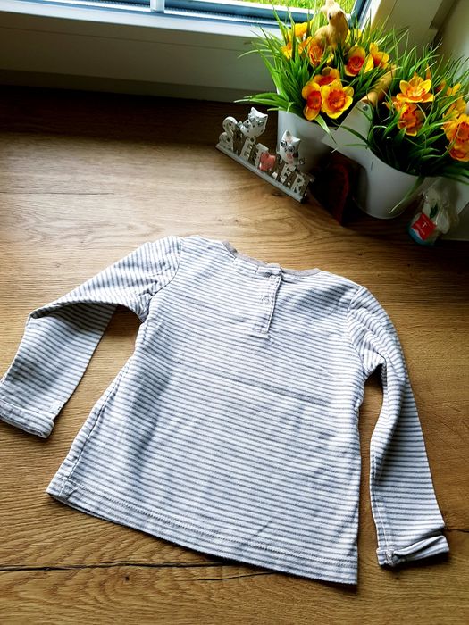 Śliczna bluzeczka newbie unisex roz 86.