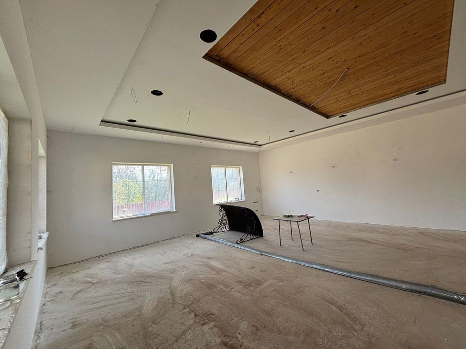 Комерційне приміщення в селі Яблунька_МА