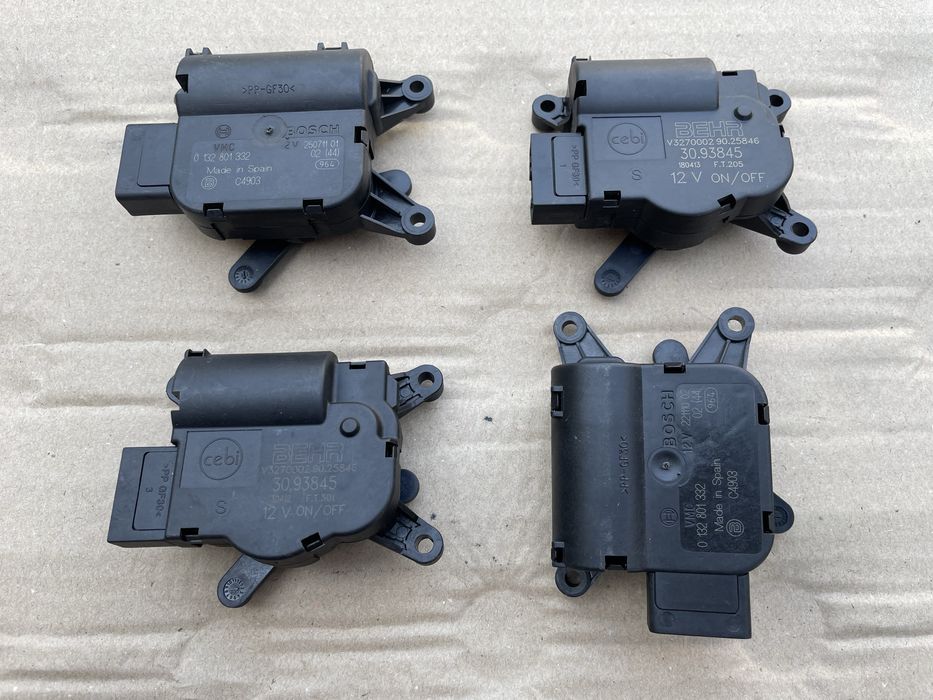 Моторчик заслонки печки на VITO-VIANO W639