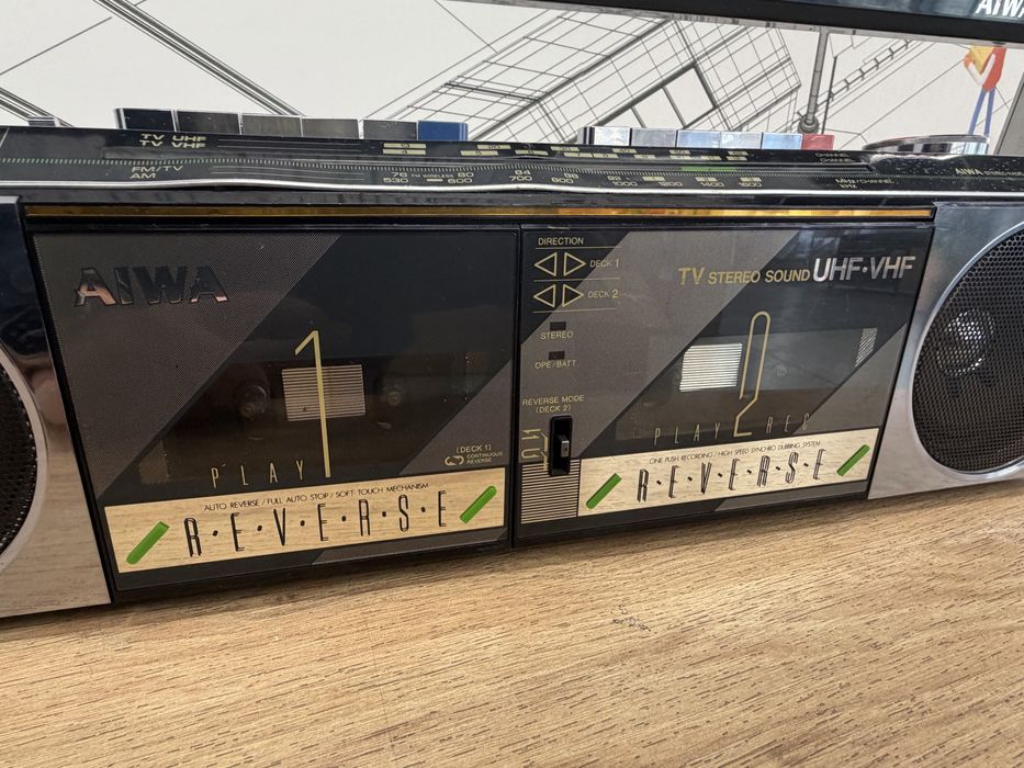 Продам магнитолу AIWA СS-W99