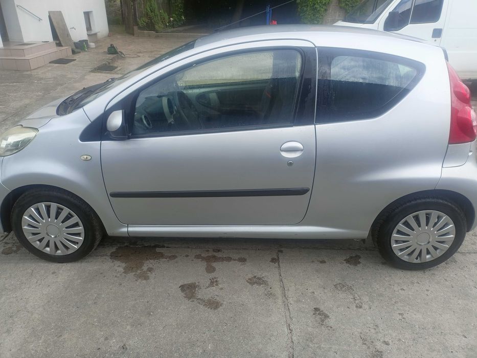 Peugeot 107 2005 r