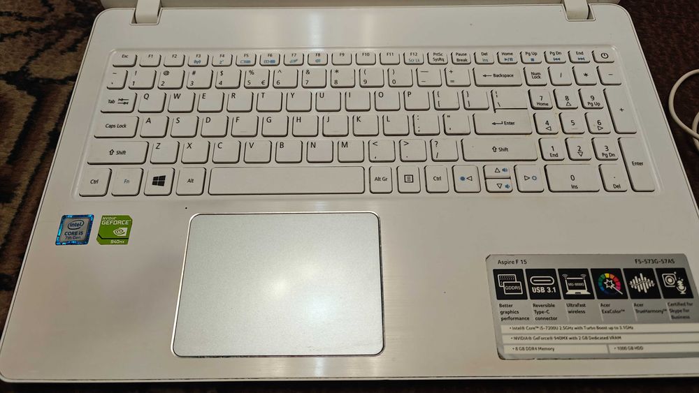 Laptop Acer i5 7th/8GB DDR4/Nvidia 940MX/SSD+HDD/ Biały