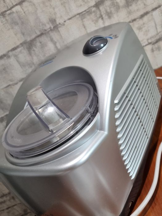 Морожениця Delonghi Gelataio