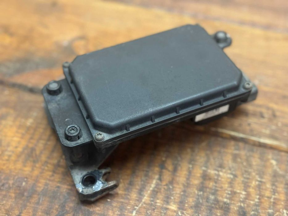 Radar tempomatu DISTRONIC z uchwytem Volvo V40 II V40 II CrossCountry
