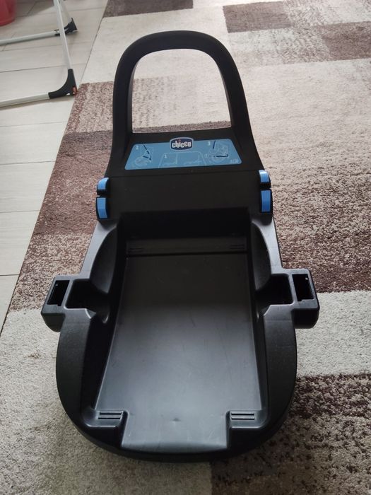 Ovo Chicco Kaily com base para automovel