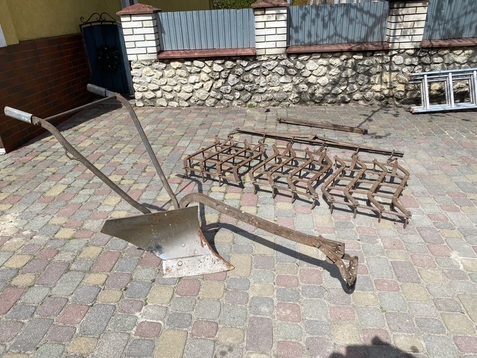 Продам  Плуг для коня