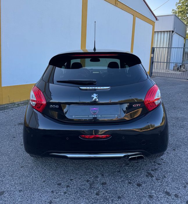 Peugeot  208  GTI — photo 4