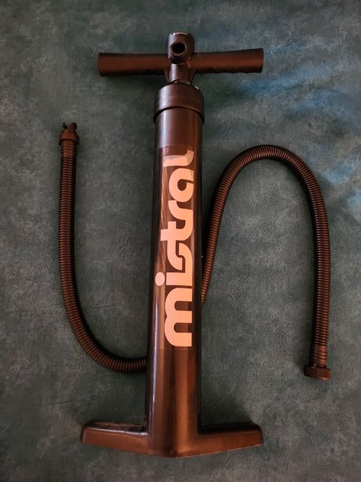 Bomba manual Mistral