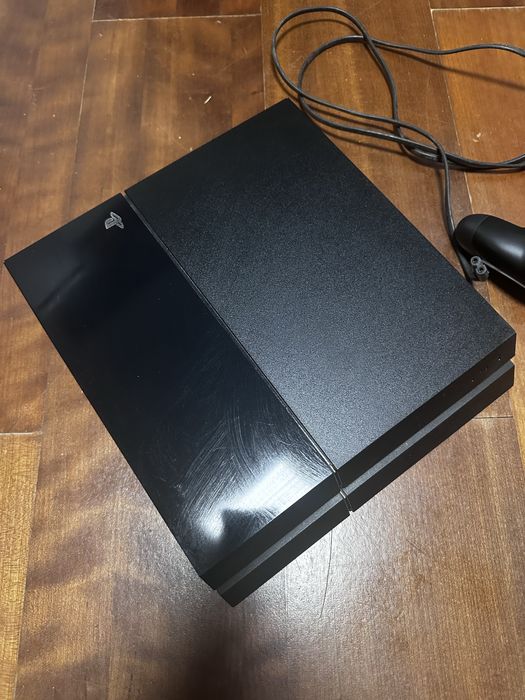 Playstation 4 + comando