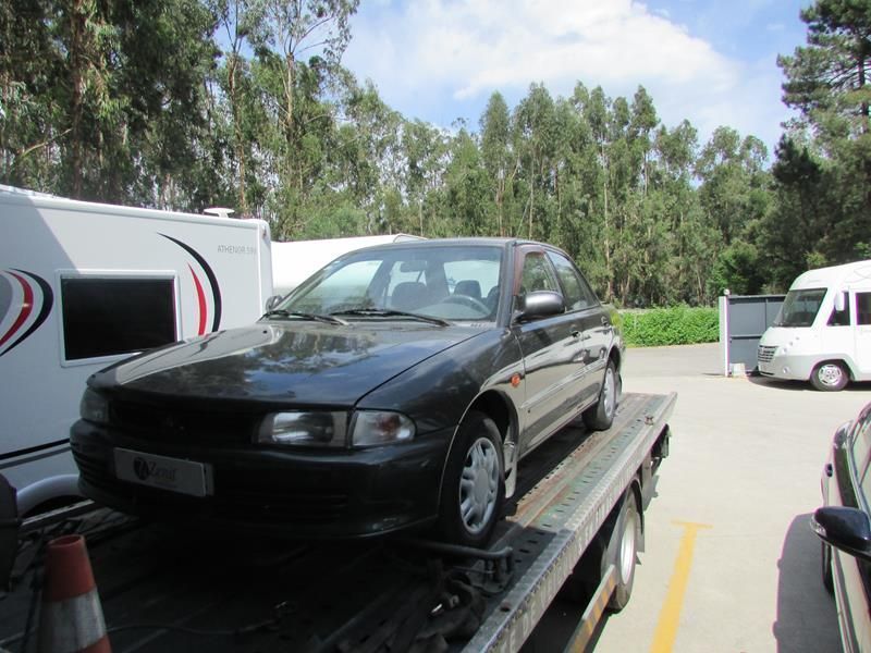 Mitsubishi Lancer 1,3 (75cv) de 1996 - Peças Usadas (5555)