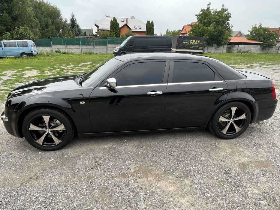 крайслер 300с заказ аренда авто на свадьбу