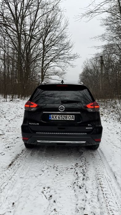 Продам Nissan Rogue SL 2018 гібрид ( який не потрібно заряджати)