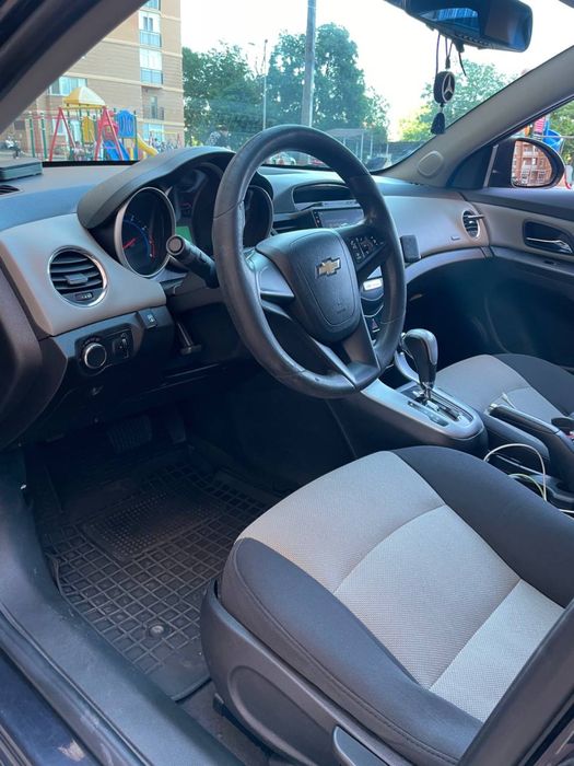 Продам Chevrolet Cruze