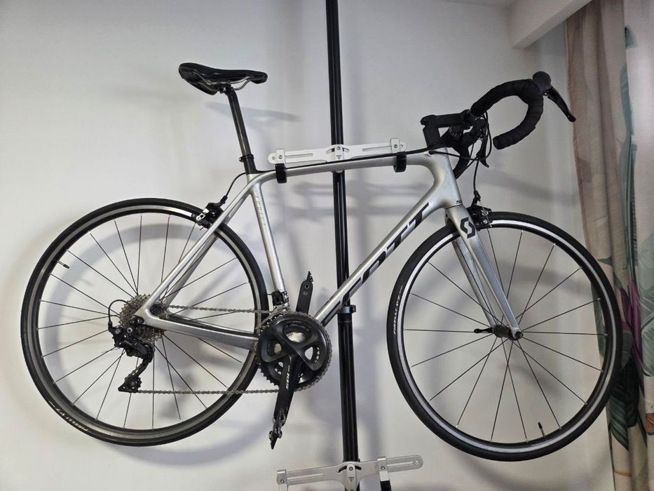 Sprzedam rower SCOTT Addict 20 – karbonowy szosowy, rozmiar L/56, Shimano Ultegra