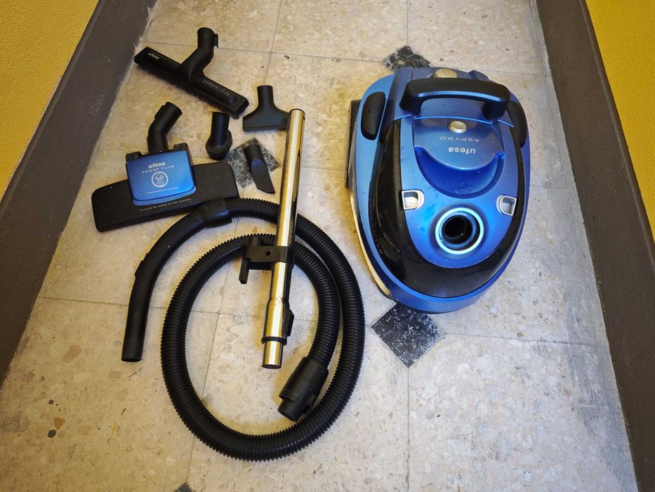 Aspirador com Filtro de Água Ufesa Aspyro AP8110 – 1600W (Ideal Alergias)