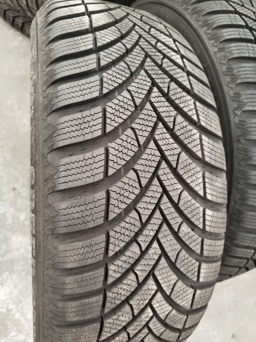 2 opony Semperit zima 225/55/R17 jak nówki 2023 rok.