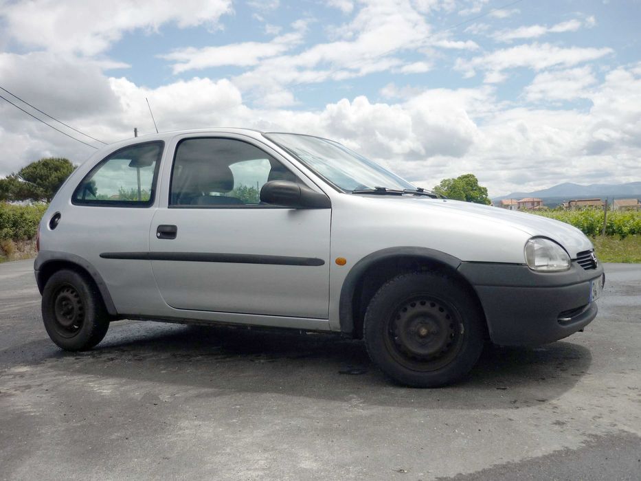 opel Corsa B 1.2i 16V gasolina