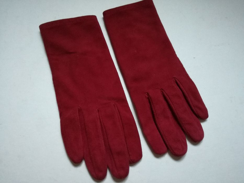 WITTCHEN rekawiczki skorzane damskie czerwone zamszowe roz. S nowe