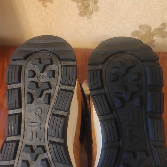 трекінгові чоловічі кроси зимові  FILA