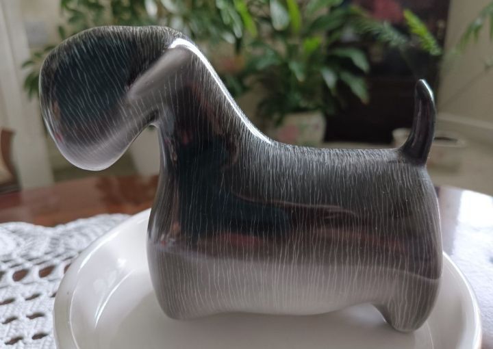 Sealyham Terrier figurka porcelanowa Ćmielów PRL