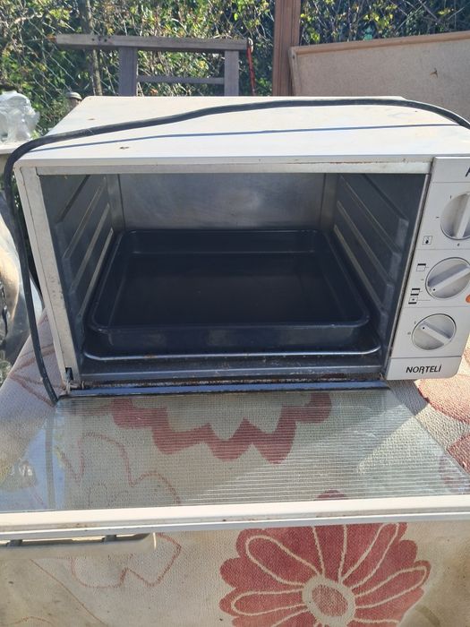 Forno eléctrico  a funcionar