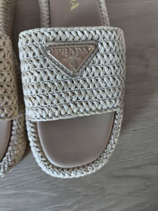Шльопанці Prada жіночі