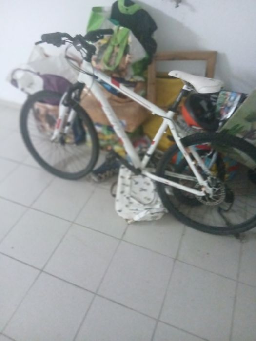 Vendo bicicleta dd montanha travao de disco a tras e a frente