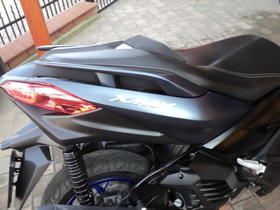 SPRZEDAM YAMAHA X MAX jak nowa z małym przebiegiem 4000km