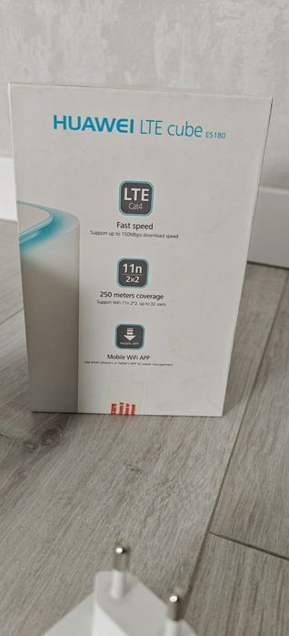 Wi-Fi роутер 3G 4G LTE модем Huawei E5180s-22