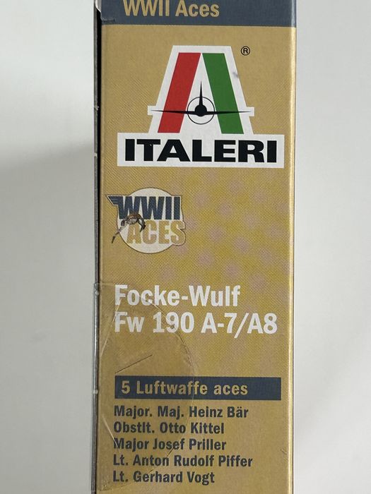 Samolot Focke Wulf Fw 190 A-8/F Aces model 1/72 Italeri 1490