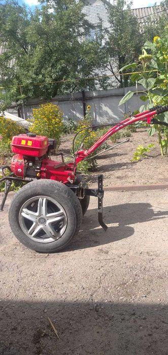 Продается мотоблок c прицепом.