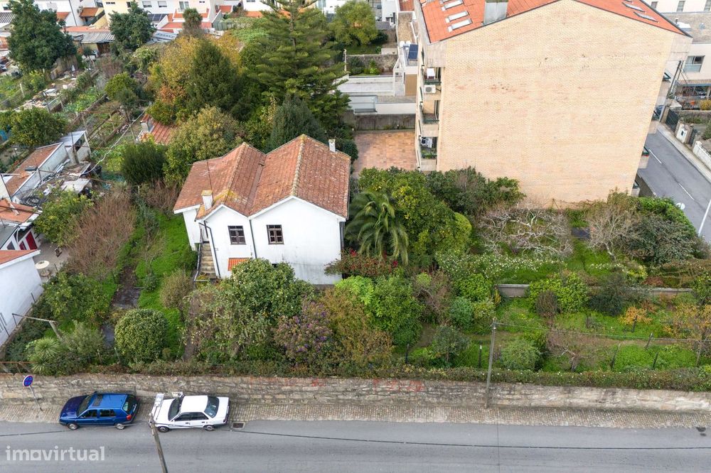 Moradia individual no centro de Ermesinde