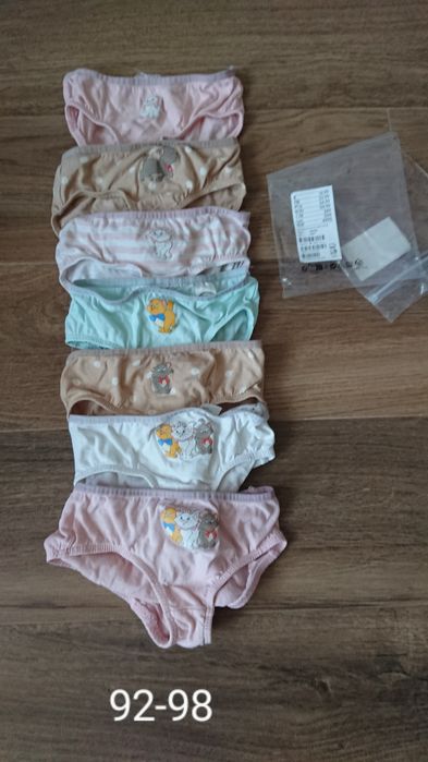 Majteczki 7szt dla dziewczynki 92-98