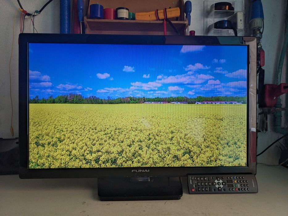Smukły telewizor Funai 29 cali, 3 x HDMI 29FL553P/10 + Pilot