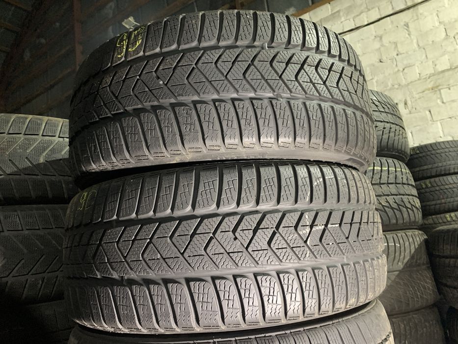Шини б/у зима 255/35 20 Pirelli scorpion Winter ПАРА