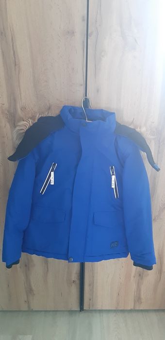 Зимова куртка на хлопчика