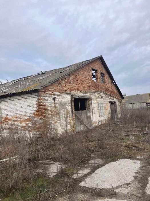Продаж ділянки,будівлі,промзона склади ангари. Шпитьки. Київ . Житомирська траса